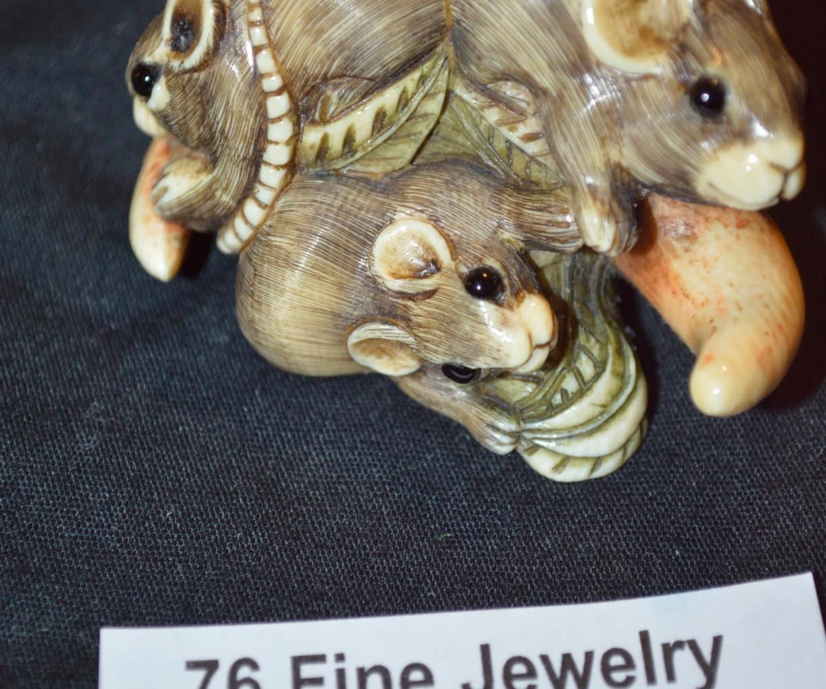 very-small-oriental-carvings-appraised