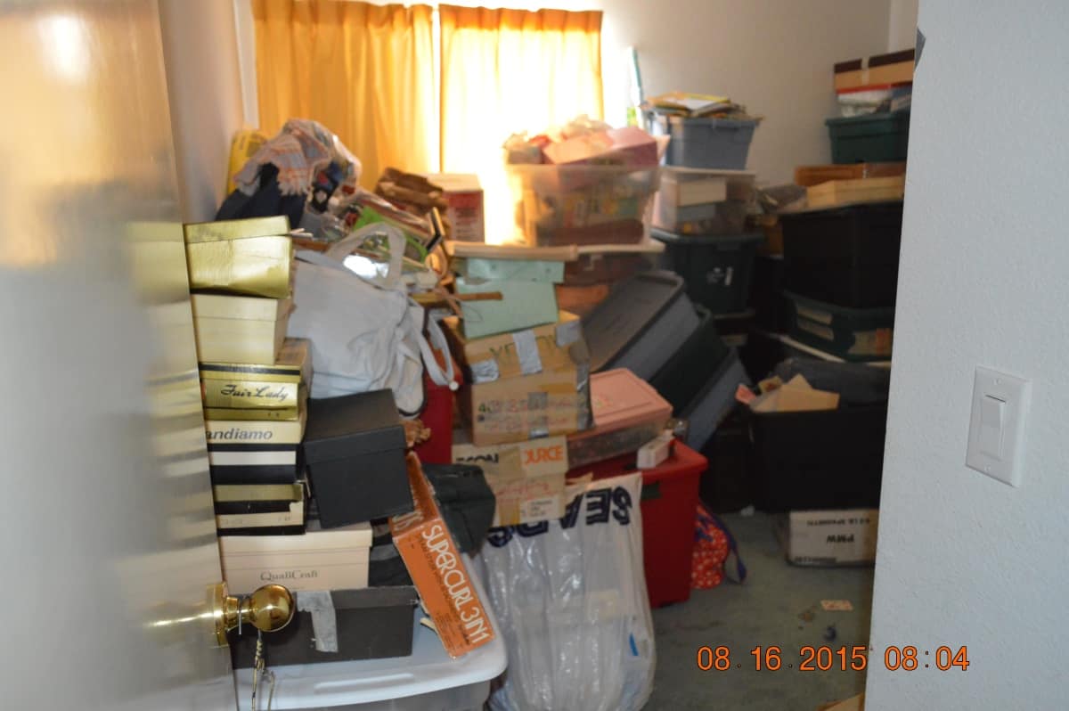 hoarder-clean-outs-are-necessary-to-live-safely