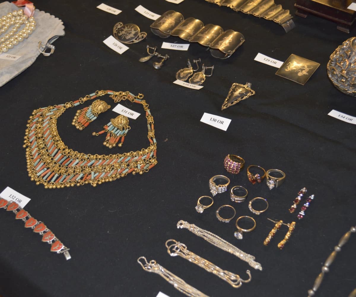 we-appraise-gold-siver-costume-collectables-and-more