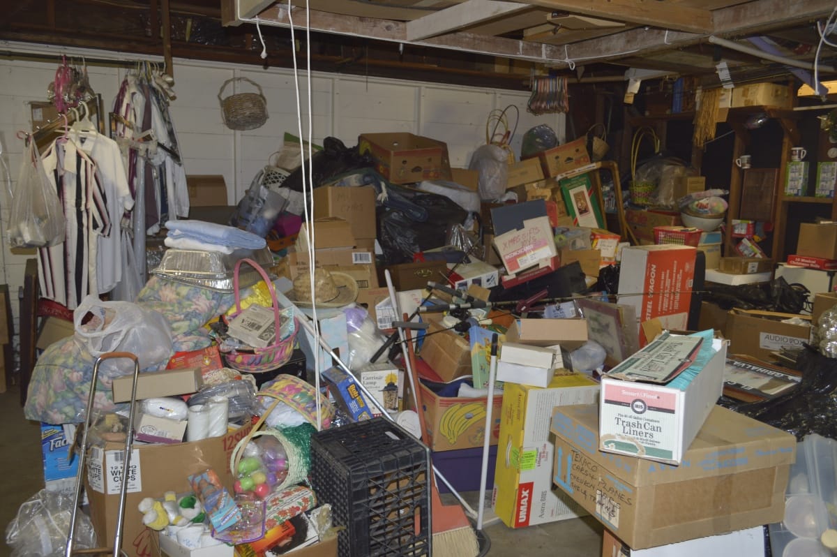 hoarder-cleanouts-are-necessary-for-safe-living